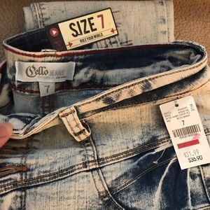 Brand New- never used 💕Acid Wash Jeans 👖